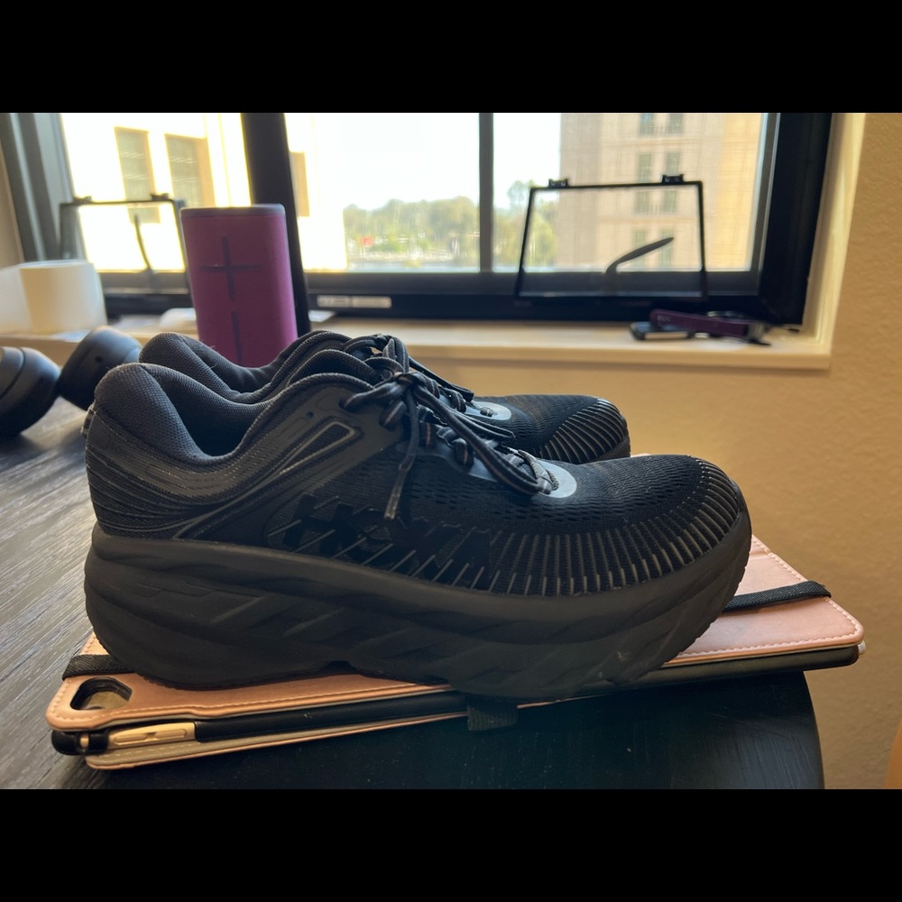 HOKA Bondi 7 women size 6 37.5 Black